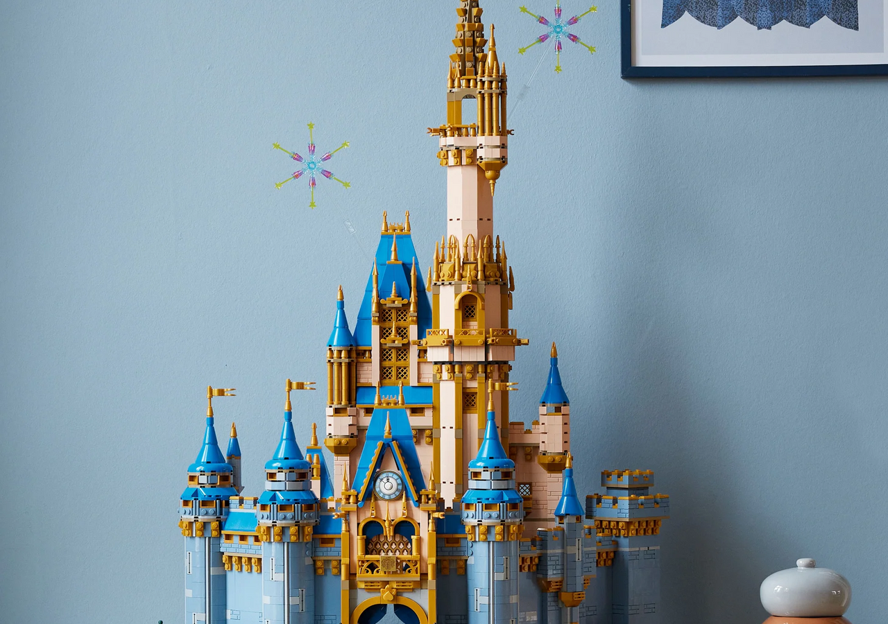 LEGO Creator Expert: Roller Coaster (10261) Review – Thrills in Plastic